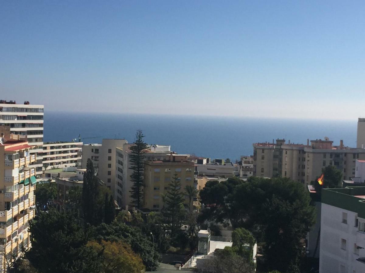 R&E Apartment Torremolinos Exterior photo