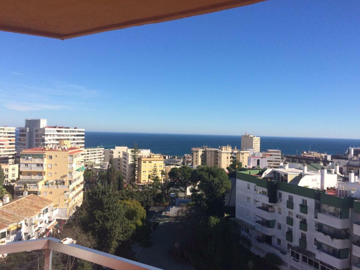 R&E Apartment Torremolinos Exterior photo